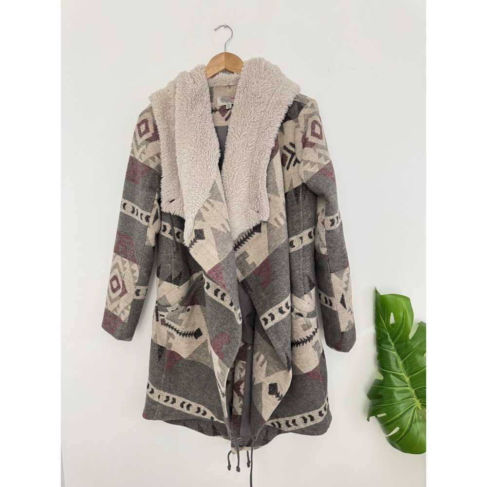 ECOTÉ URBAN OUTFITTERS AZTEC ASYMMETRIC BLANKET COAT SIZE XS FITS S